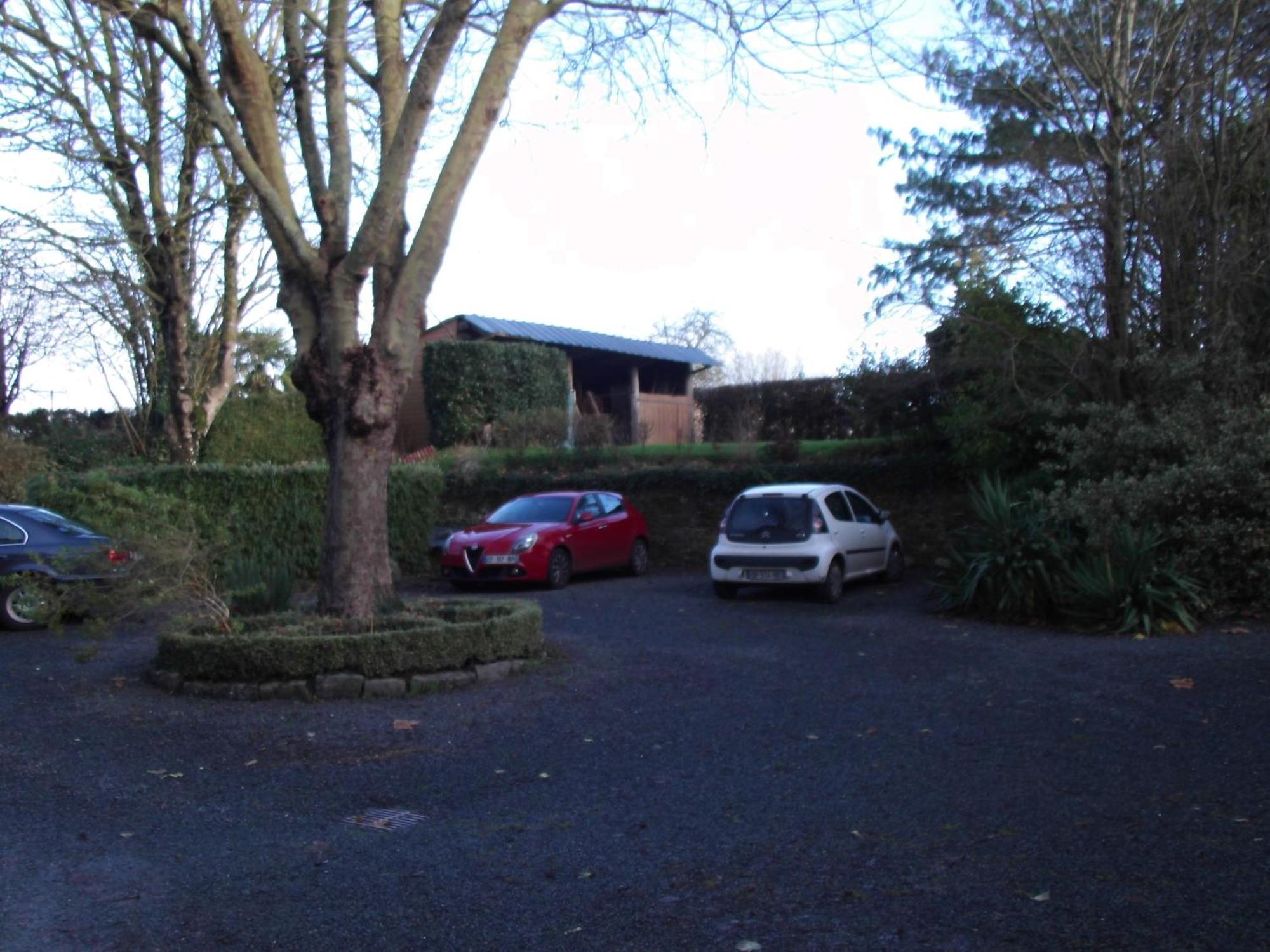 Le Clos Des Tilleuls D Day Home, Chambres D'Hotes, Suite Avec Sauna Privatif, Suite Avec Balneotherapie Privative, En Supplement Option Spa Bain A Remous La Vendelée Rum bild