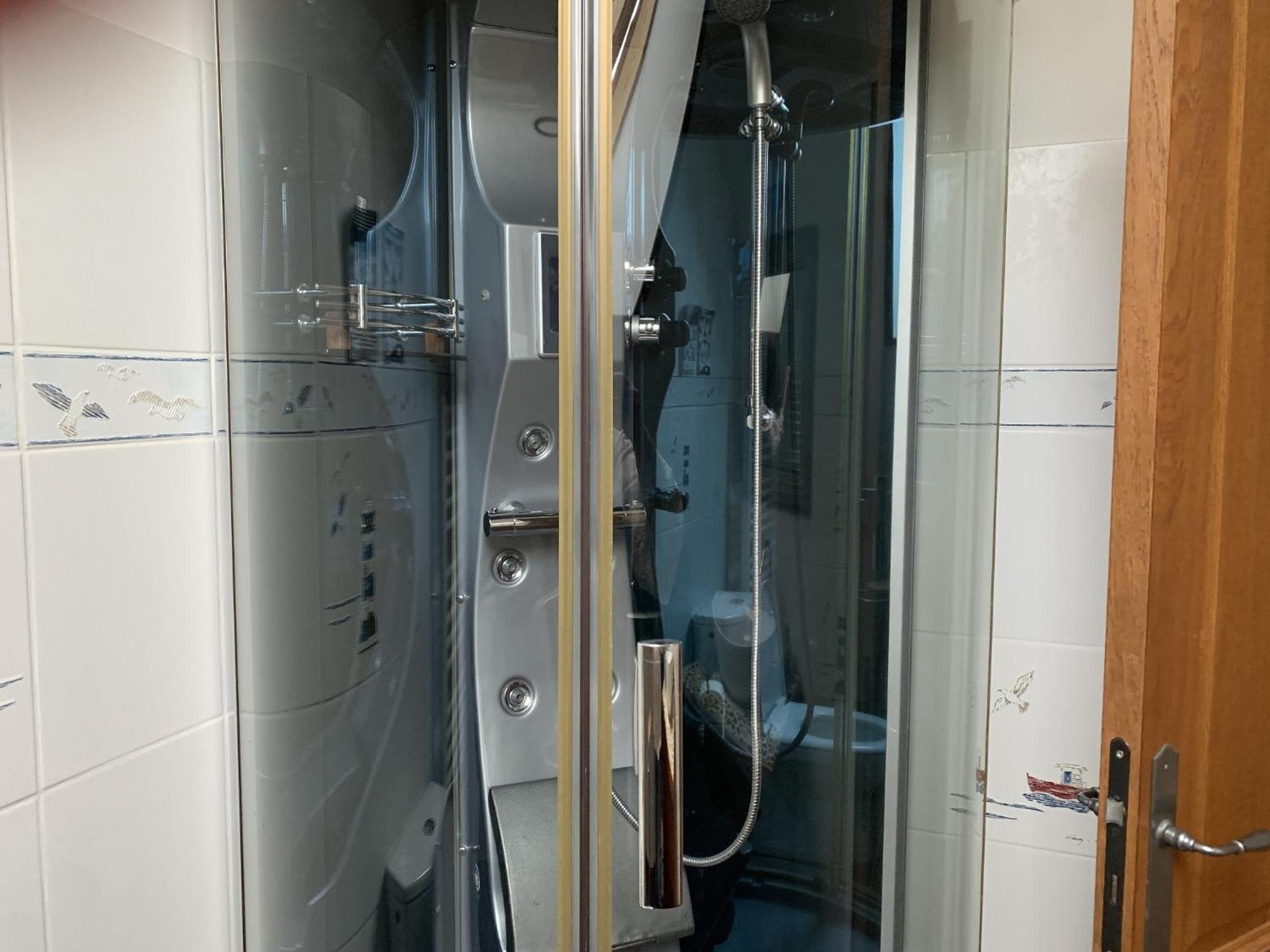 Le Clos Des Tilleuls D Day Home, Chambres D'Hotes, Suite Avec Sauna Privatif, Suite Avec Balneotherapie Privative, En Supplement Option Spa Bain A Remous La Vendelée Rum bild
