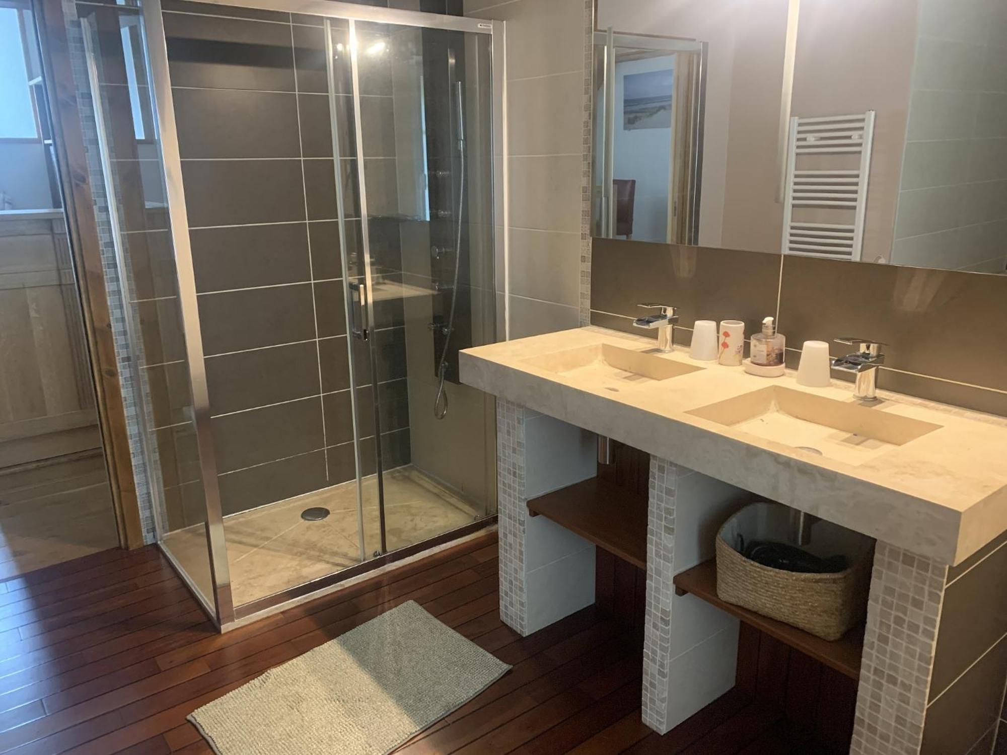 Le Clos Des Tilleuls D Day Home, Chambres D'Hotes, Suite Avec Sauna Privatif, Suite Avec Balneotherapie Privative, En Supplement Option Spa Bain A Remous La Vendelée Rum bild